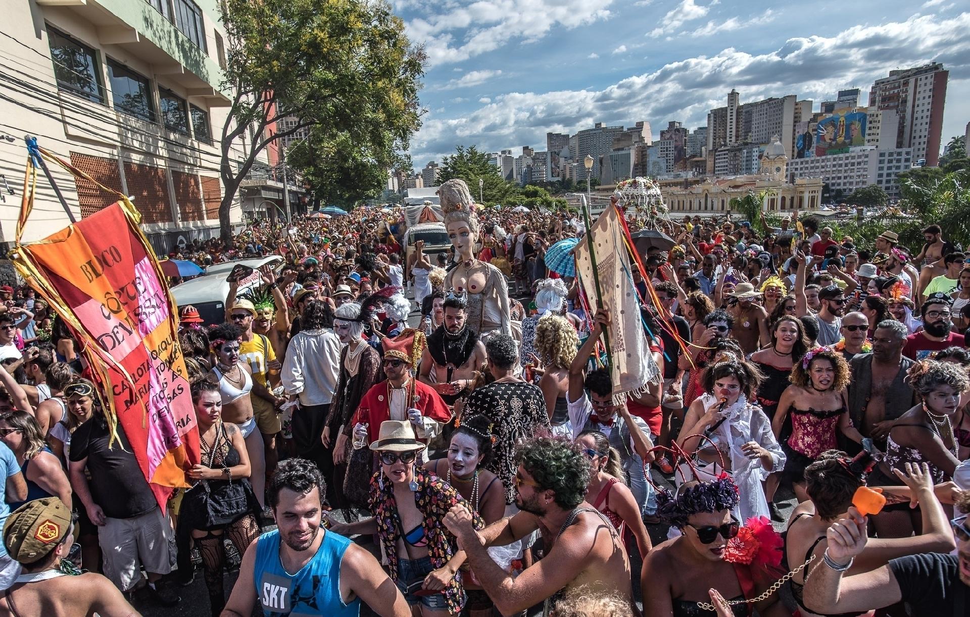 Corte Devassa reuniu grande público em Belo Horizonte - Nereu Jr/UOL