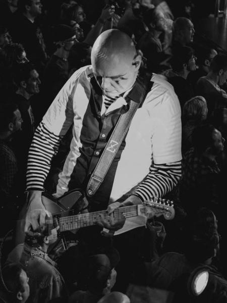 Billy Corgan lidera o Smashing Pumpkins em show intimista no The Troubadour, em Los Angeles (EUA) - Reprodução/Twitter/Smashing Pumpkins