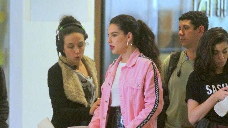 Na novela de Elizabeth Jhin, Kéfera é uma famosa atriz de televisão, Mariane, que é seguida por milhares de pessoas nas redes sociais - AgNews - AgNews