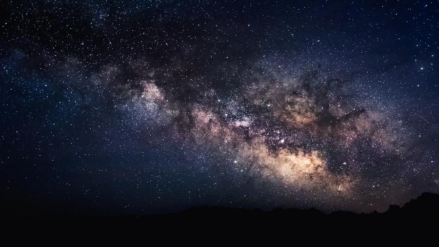 Céu de abril de 2020 - Unsplash