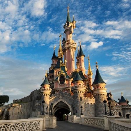 Castelo da Bela Adormecida na Disney, em Paris (França) Castelo da Bela Adormecida na Disney, em Paris (França)