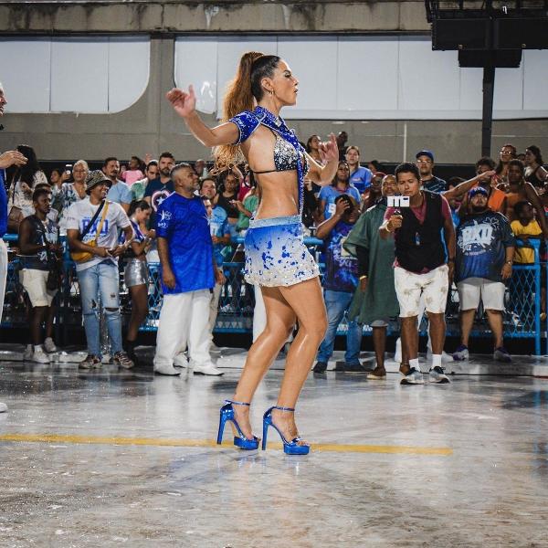 Giovanna Lancellotti comenta expectativa para ocupar posto que era da sogra  em desfile da Beija-Flor