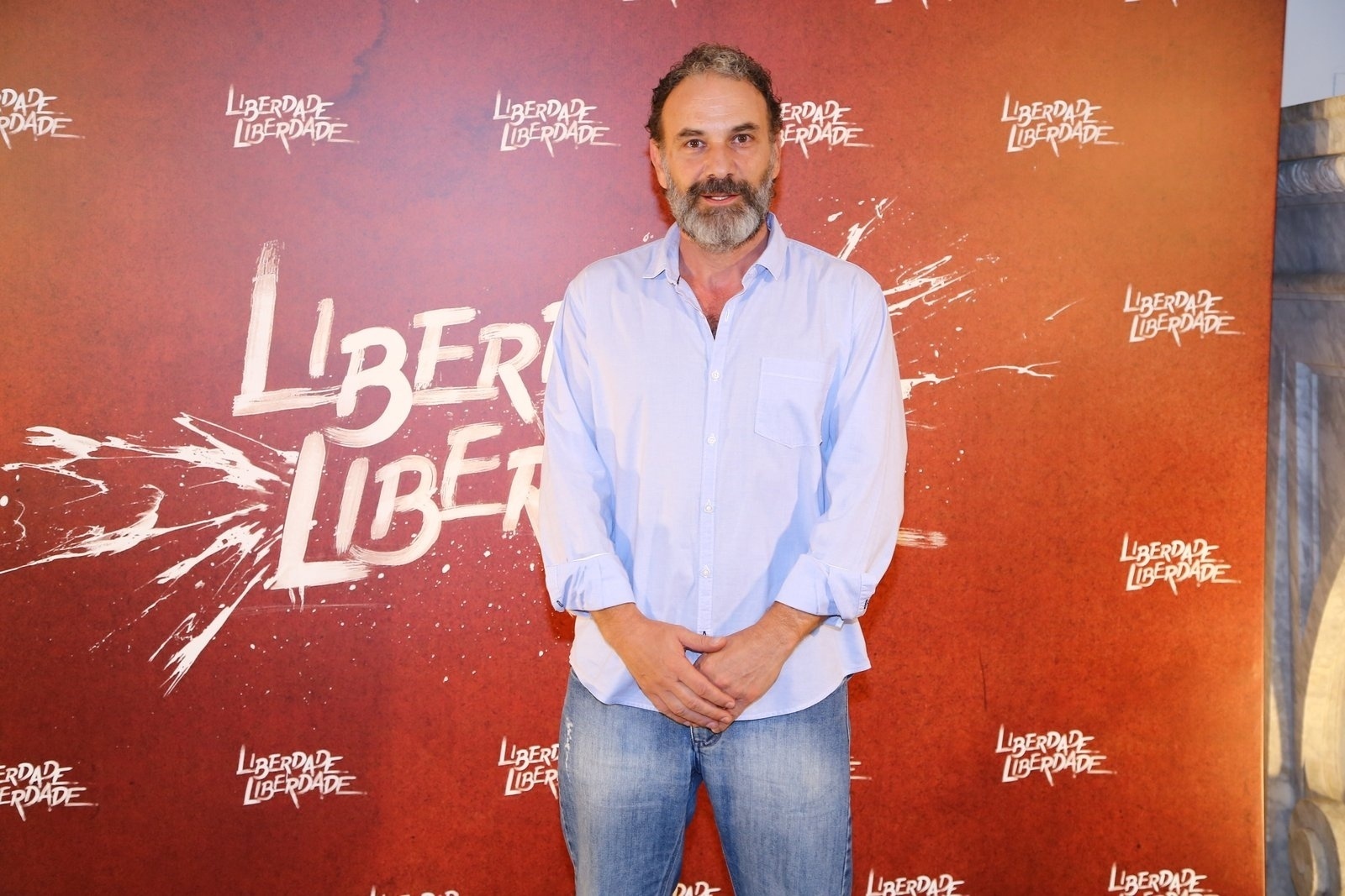 31.mar.2016 - Marco Ricca posa para fotos na festa de lançamento da novela "Liberdade, Liberdade" em São Conrado, no Rio - Felipe Assunção e Marcello Sá Barretto/AgNews