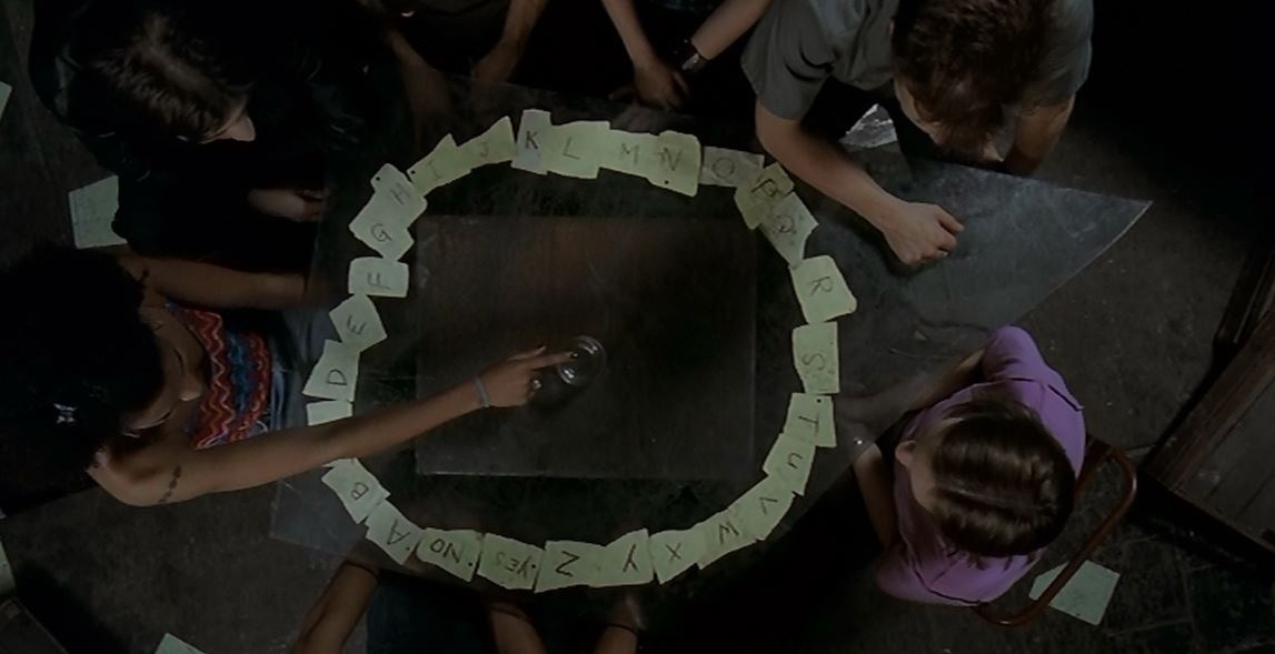 Cena do filme "O Jogo dos Espíritos" (2002), de Marcus Adams - Reprodução