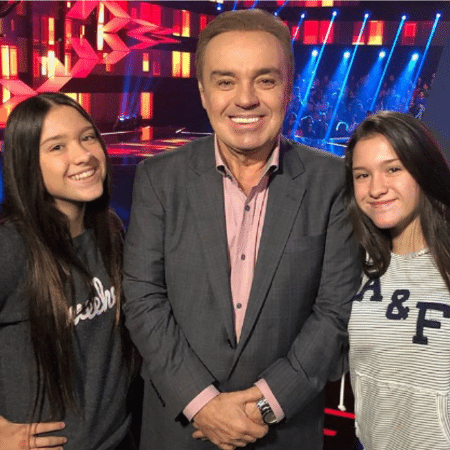 Gugu Liberato com as filhas no "Canta Comigo" - Reprodução/Instagram