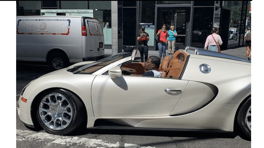 Tracy Morgan e seu carro avaliado em US$ 2 milhões - Reprodução