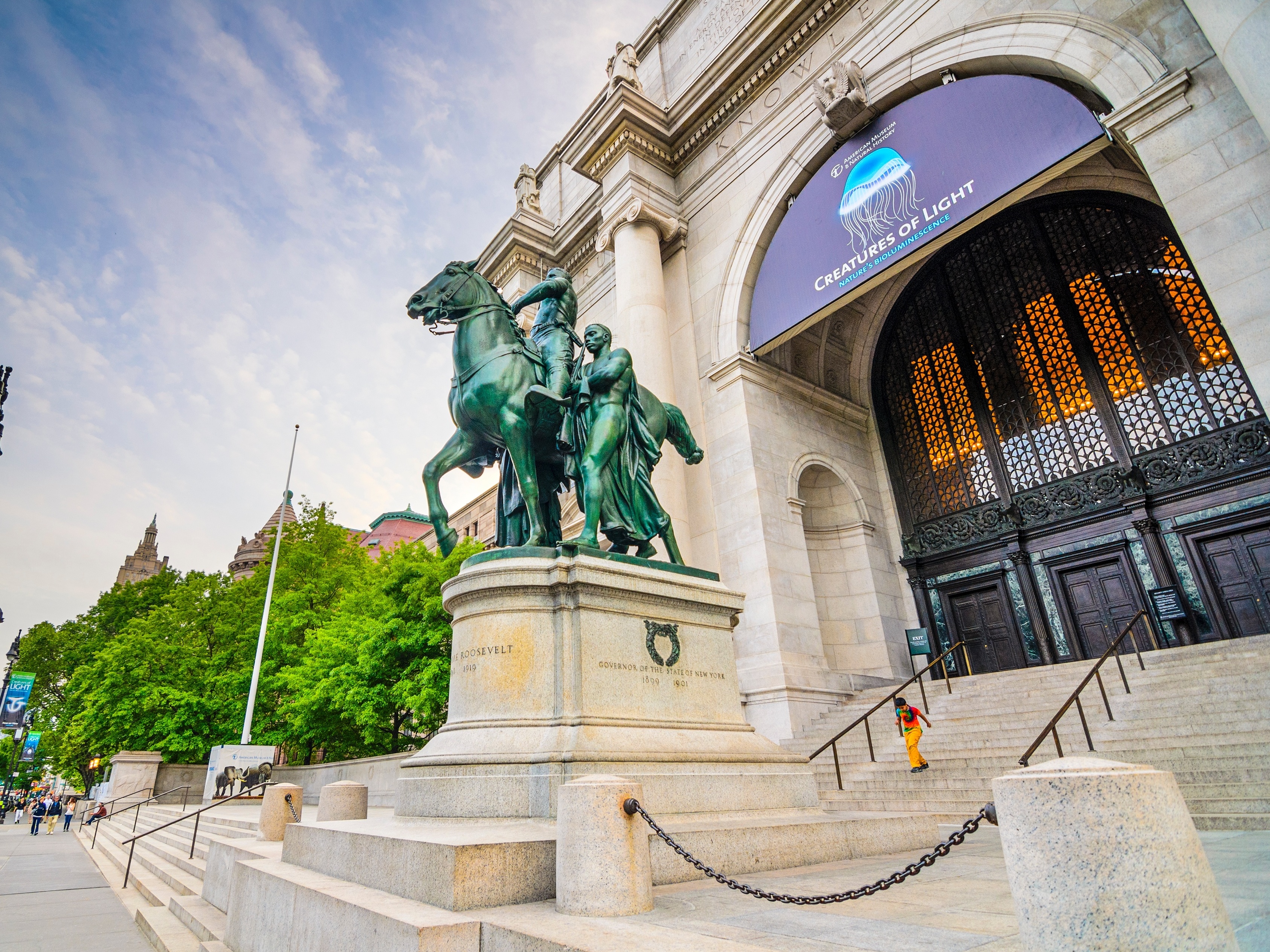 Museu de NY anuncia retirada de estátua do ex-presidente Roosevelt por simbologia racista