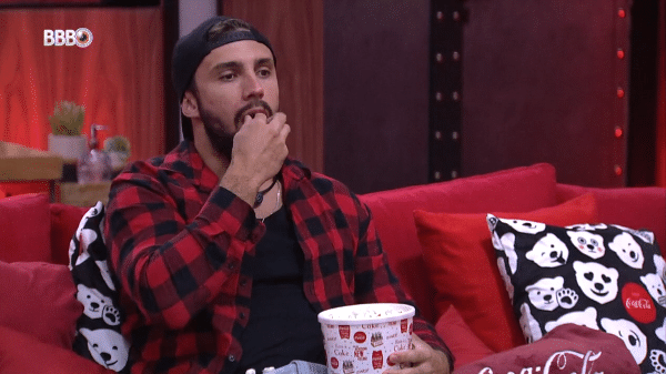 BBB 21: Arthur é convidado por Caio para cínema do líder - Reprodução/Globoplay
