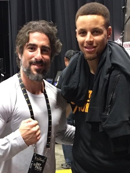 Marcos Mion ao lado de Stephen Curry, tricampeão da NBA - Reprodução/Instagram