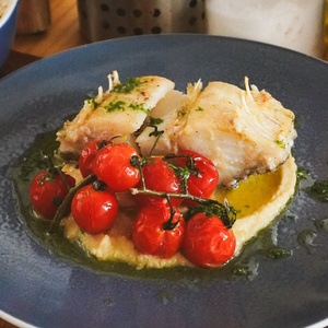 Bacalhau e purê de grão-de-bico