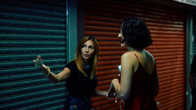 A cineasta Audrey Diwan dirige a atriz Noémie Merlant em "Emmanuelle", que estreia nos cinemas A cineasta Audrey Diwan dirige a atriz Noémie Merlant em "Emmanuelle", que estreia nos cinemas