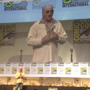 9.jul.2105 - O ator Bill Murray participa pela primeira vez da San Diego Comic-Con para promover a comédia "Rock the Kasbah" - Reprodução/Twitter/EW