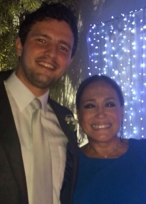 Susana Vieira publicou em seu Instagram uma foto com o advogado Guilherme Dornelas Vianna, de 26 anos 