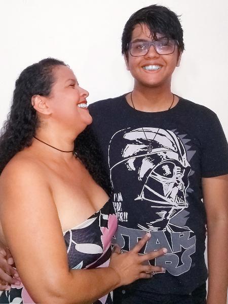 Gersianni Carvalho, 42, e o filho Hugo, 16 - Arquivo Pessoal