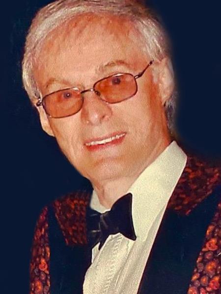 O cantor e ator Claude Heater - Reprodução/Facebook - Reprodução/Facebook