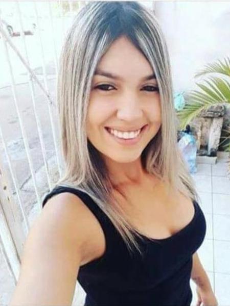 Peritos constataram lesões de estrangulamento no pescoço de Juliana Ferraz Nascimento, 23 anos, além de marcas que podem ser de lesões anteriores - Redes sociais