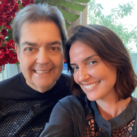 Luciana Cardoso afastou boatos de complicações de saúde do marido, Faustão, com foto do casal - Reprodução/Instagram/@lucard