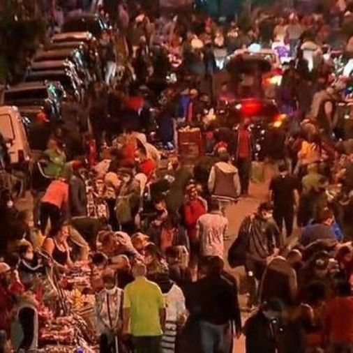 Centro de Compras da Feira da Madrugada é solução aos conflitos no