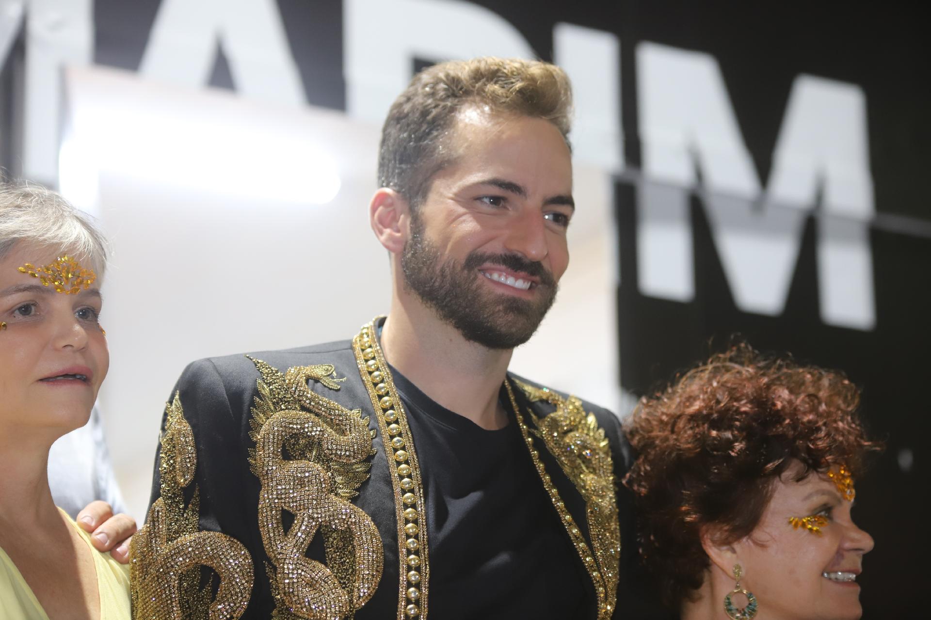 22.abr.2021 - Concentração do desfile da São Clemente na Sapucaí - Zô Guimarães/UOL