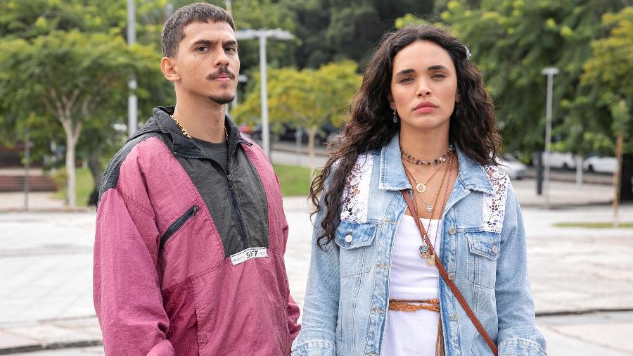  Luna (Giovana Cordeiro) e Merreca (Ruan Aguiar) em "Fuzuê" - Globo