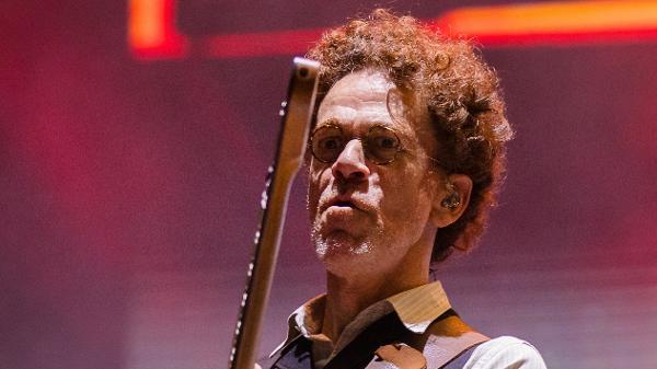 Nando Reis durante apresentação com os Titãs no Lollapalooza 2024; músico faz show gratuito em Marília (SP), na sexta; e no dia seguinte canta em festival em Campinas (SP) Nando Reis durante apresentação com os Titãs no Lollapalooza 2024; músico faz show gratuito em Marília (SP), na sexta; e no dia seguinte canta em festival em Campinas (SP)