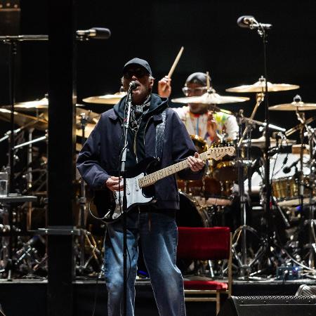 O cantor e guitarrista britânico Eric Clapton se apresenta no Allianz Parque, em São Paulo, no domingo, 29/9