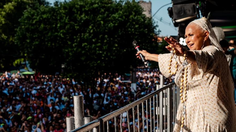 Fafá de Belém promove, todos os anos, a 'Varanda de Nazaré' Fafá de Belém promove, todos os anos, a 'Varanda de Nazaré'