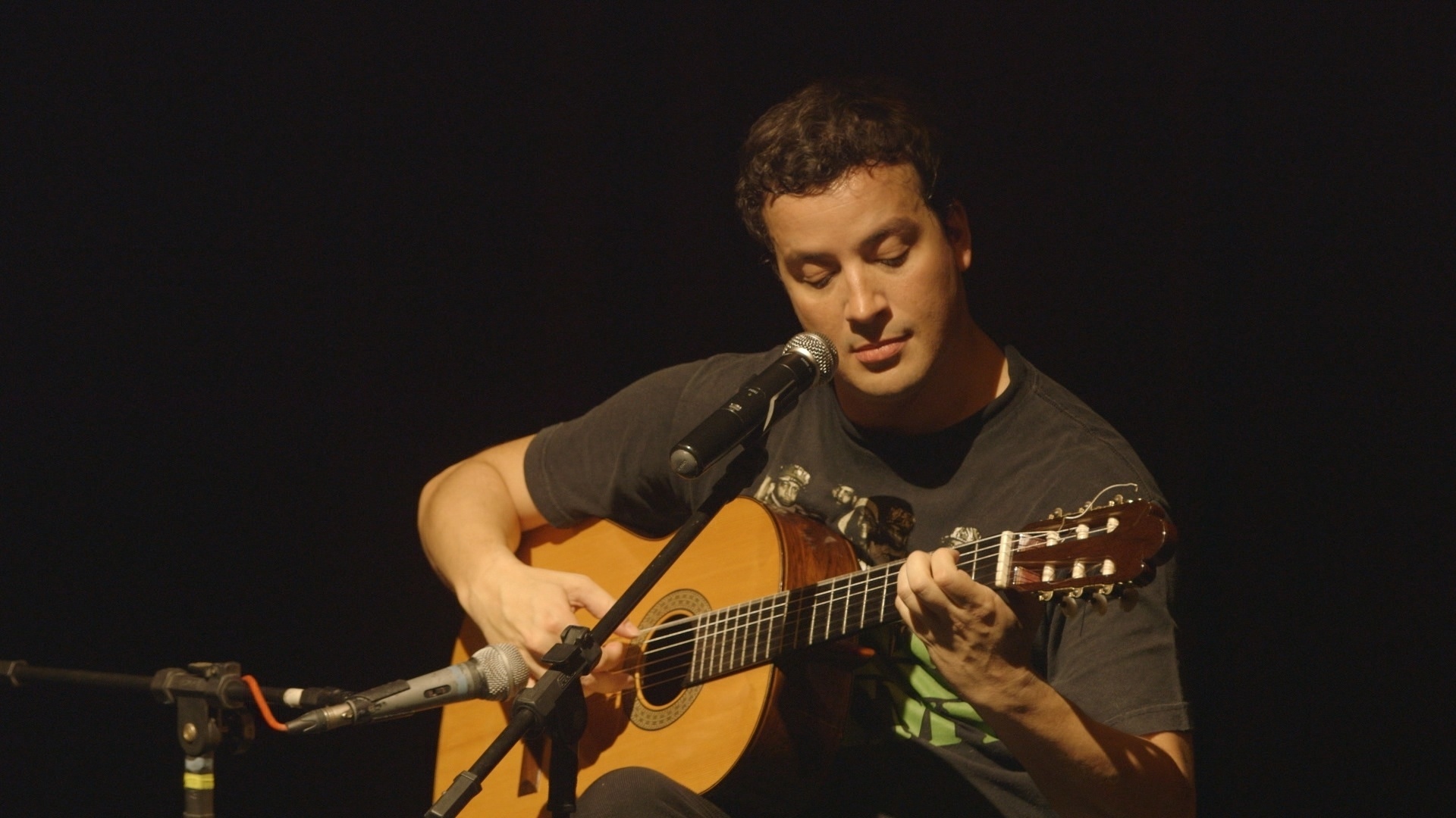 Além de apresentar e atuar, o humorista Rafael Cortez tem paixão por música erudita e vai mostrar no programa "Talento Mais", que estreia nesta quarta-feira (15), às 21h, no canal E - Divulgação