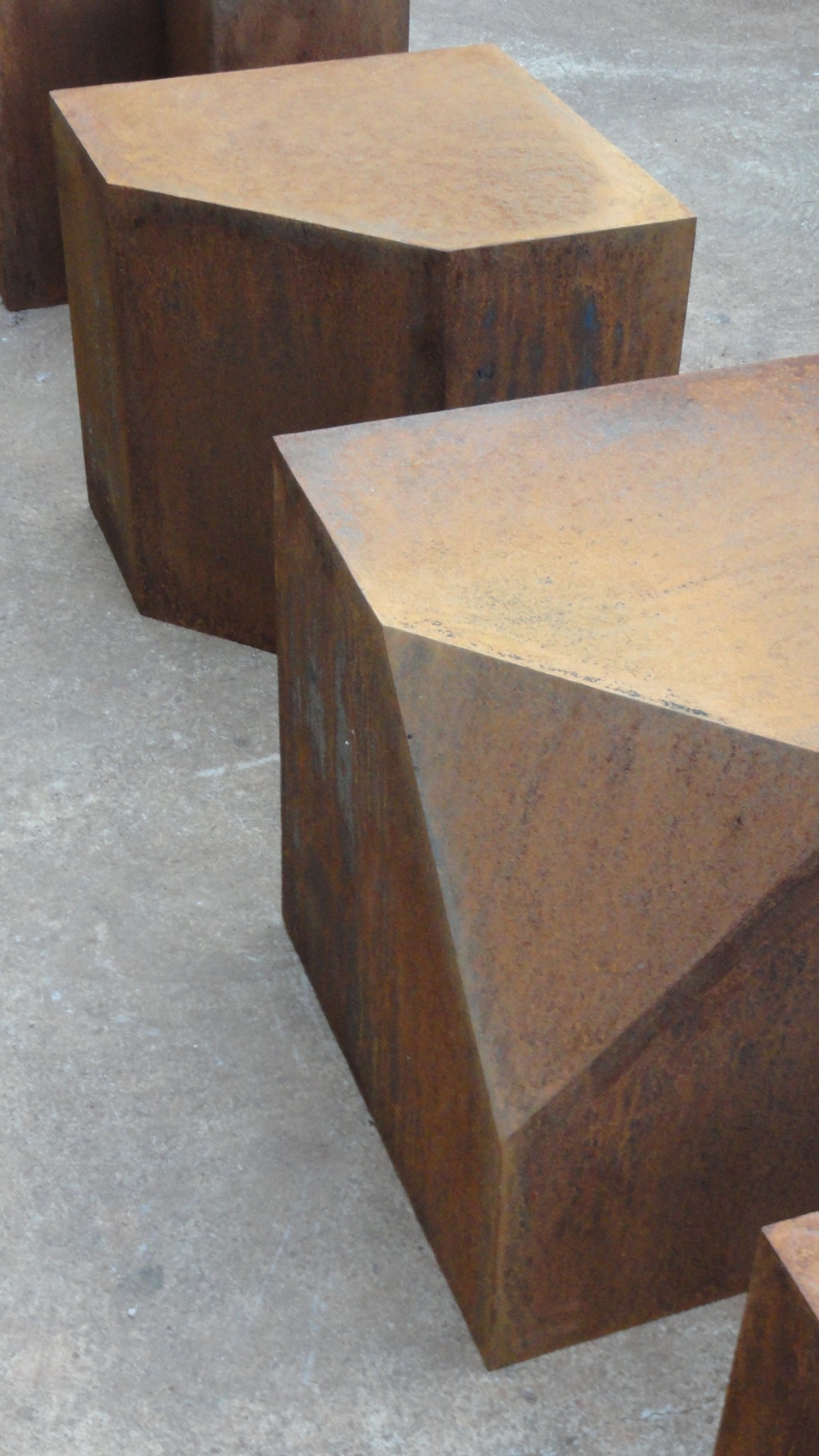 A exposição "Rodrigo Rosa - A Forma e Arte da Cidade" fica em cartaz no Museu Nacional do Conjunto Cultural da República (Setor Cultural Sul, Lote 2) de 7 a 30 de abril, com entrada gratuita. - Divulgação