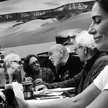 Fernanda Montenegro, Laura Cardoso, Lima Duarte e Juca de Oliveira conversam durante leitura de textos de "O Outro Lado do Paraíso", próxima novela das nove - Reprodução/Instagram/barbararaquelpaz - Reprodução/Instagram/barbararaquelpaz