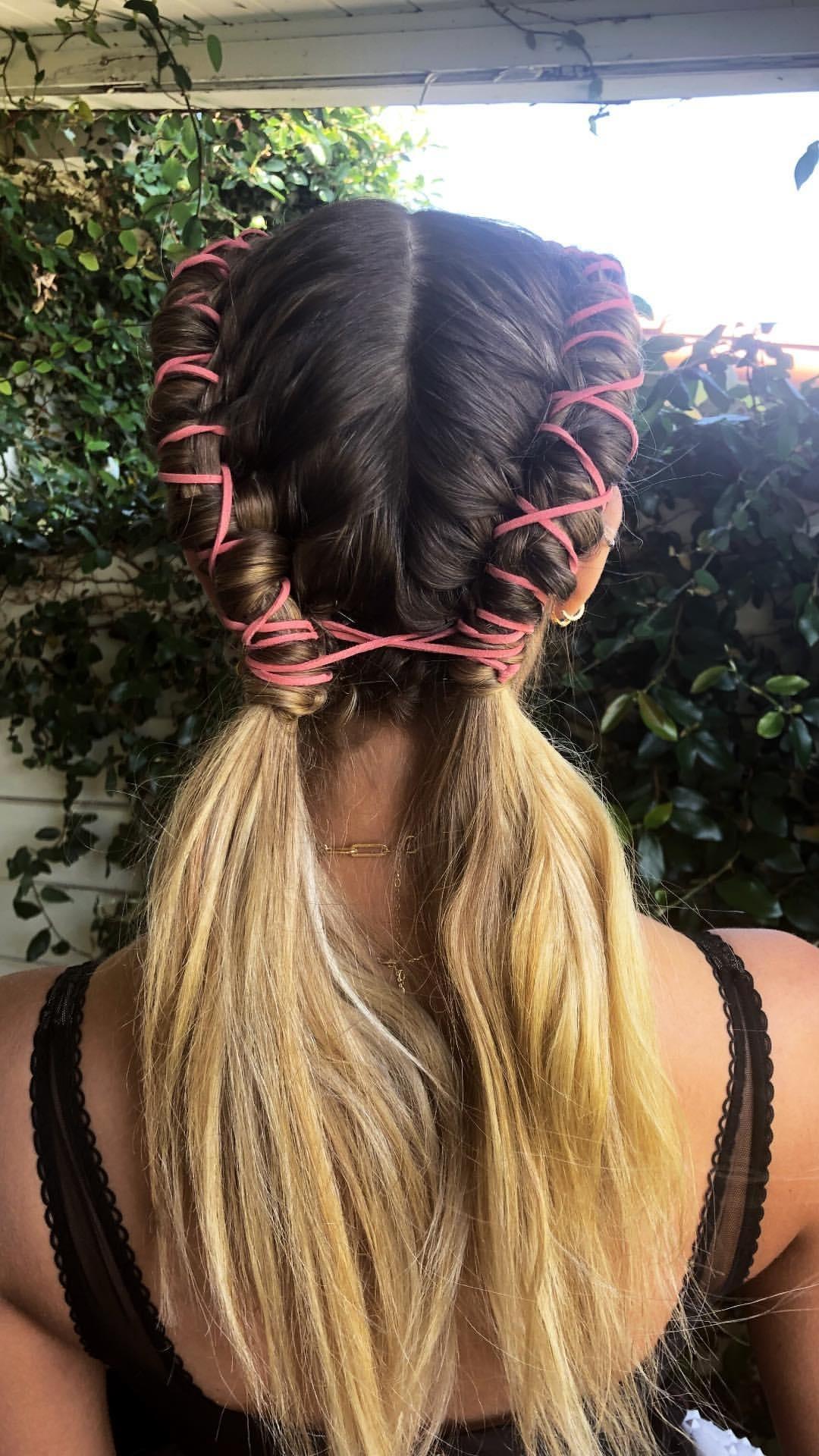 Coachella Penteado Com Tran As E Fitas Tend Ncia No Festival Uol Universa