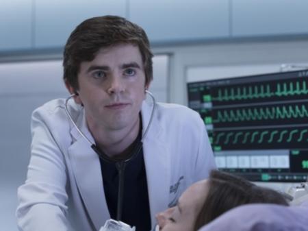 Freddie Highmore é o protagonista da série "The Good Doctor" - Divulgação