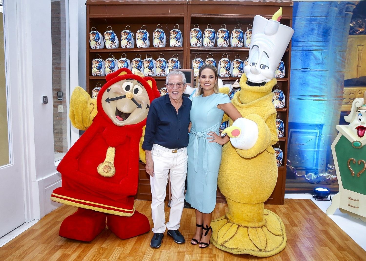 Carlos Alberto de Nóbrega e a mulher Renata Domingues - Manuela Scarpa/Brazil News