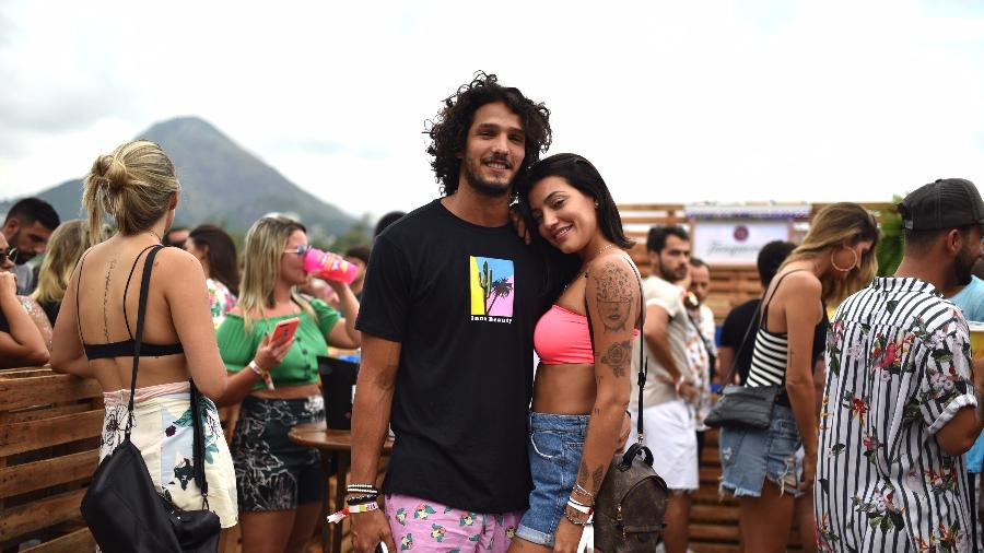 João Zoli e Gabi Prado se divertem em pista de dança - AgNews/Gabi de Morais