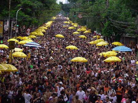 Berrini vai receber desfile de blocos de carnaval em São Paulo