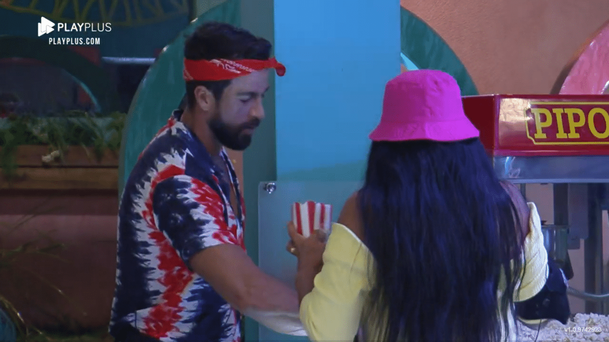 A Fazenda 2021: Erasmo e Tati durante a festa - Reprodução/Playplus