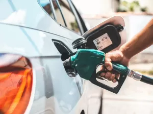 Gasolina perde espaço para etanol e só vale a pena em 5 estados do Brasil