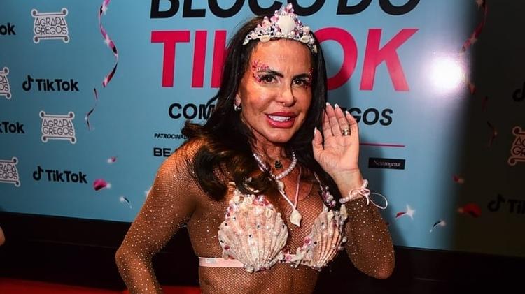 Gretchen vira sereia em bloco de São Paulo