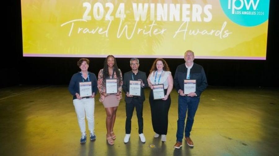Eduardo Burckhardt, à direita, e os demais vencedores do Travel Writer Awards