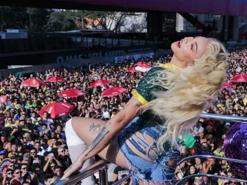 Veja as melhores imagens da Parada LGBTQIA+ 2024 de São Paulo