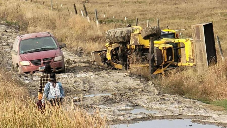 Veículos atolados em via nos EUA conhecida como "estrada da vergonha' Veículos atolados em via nos EUA conhecida como "estrada da vergonha'