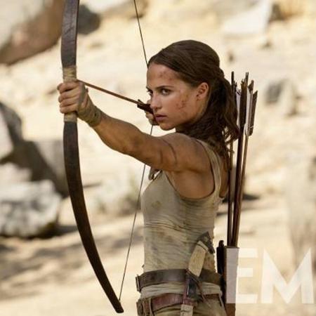 Alicia Vikander surge como Lara Croft em nova foto de "Tomb Raider" - Reprodução/Empire