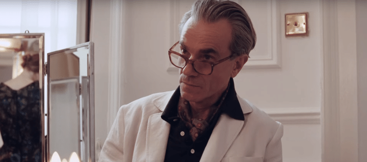 O ator Daniel Day-Lewis em cena de "Phantom Thread"