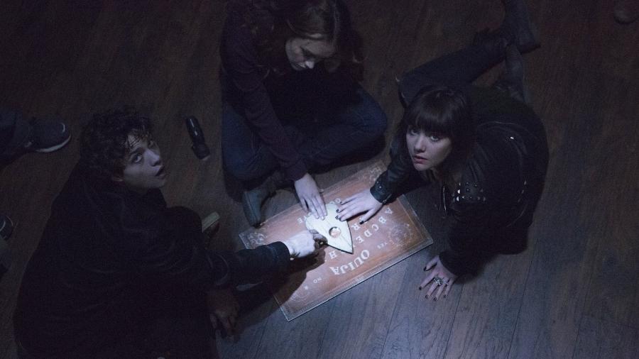 Cena de "Ouija: O Jogo dos Espíritos" (2014) - Divulgação