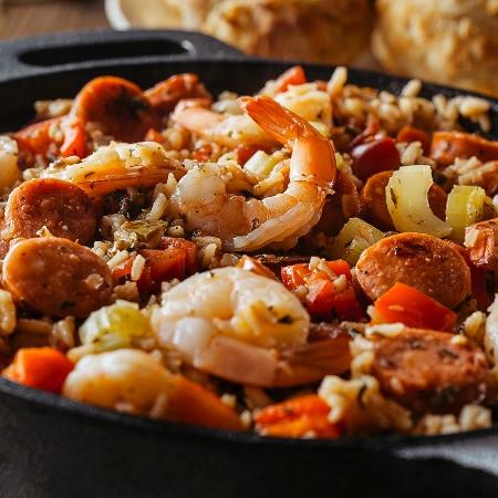 Oito pessoas passaram mal após comerem paella - bhofack2/iStock