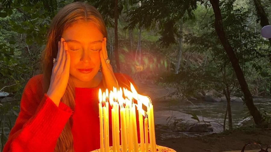 Marina Ruy Barbosa comemora seu aniversário com direito a bolo e doces - Reprodução/Instagram