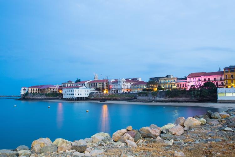 Prédios coloniais de Casco Viejo, uma das partes turísticas da Cidade do Panamá Prédios coloniais de Casco Viejo, uma das partes turísticas da Cidade do Panamá
