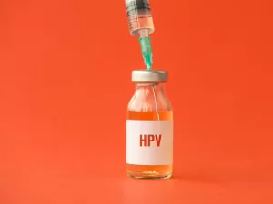 Sexoterapia: Vacina contra HPV protege contra o câncer?