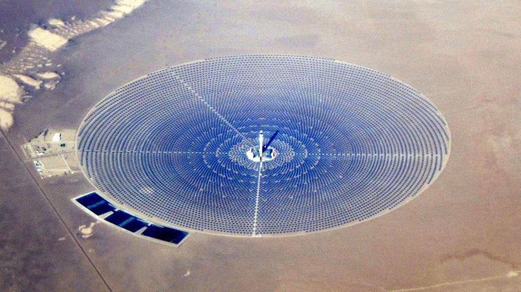 Recepção será feita em áreas parecidas às fazendas solares, mas com a vantagem das antenas poderem ser misturadas em áreas de plantio, por exemplo Recepção será feita em áreas parecidas às fazendas solares, mas com a vantagem das antenas poderem ser misturadas em áreas de plantio, por exemplo