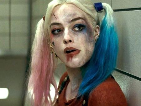 Margot Robbie com Arlequina em "Esquadrão Suicida" - Reprodução